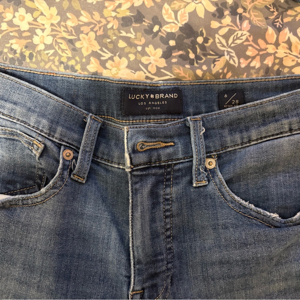 Lucky Brand Light Blue Denim Jeans